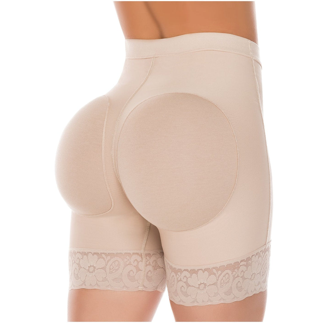 Short levanta cola con huecos 0316-1