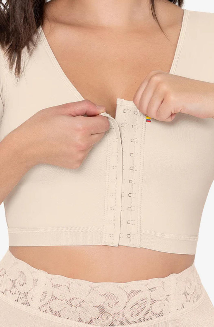 Brasier con mangas y ajuste frontal post operatorio 019-fpe001 - fajas reductoras