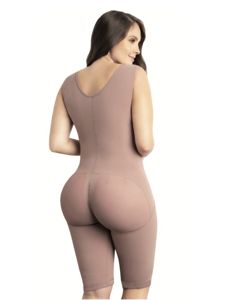 Faja fajate completa con sujetador tres niveles de corchetes en abdomen