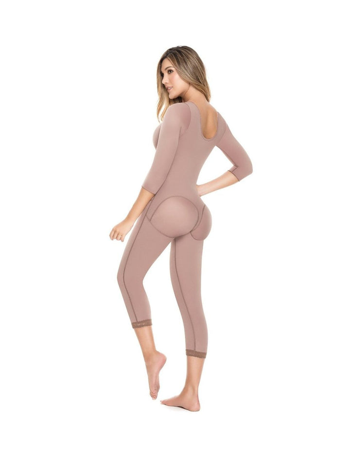 Faja fajate entera con sujetador apertura zona intima levantacola