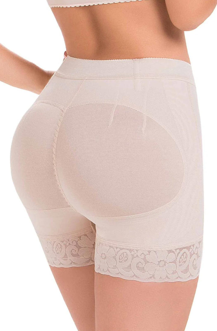 Short moldeador con realce de cadera